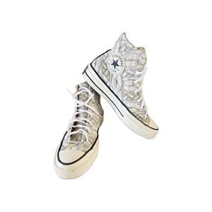Converse Chuck Taylor Women's Sneakers Size 7
